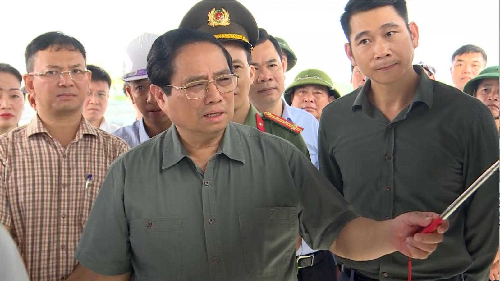 PHIMXAY DUNG BAN CHUAN_part001.mp4